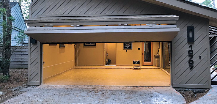 Vertical Bifold Garage Door Repair in Sylmar 